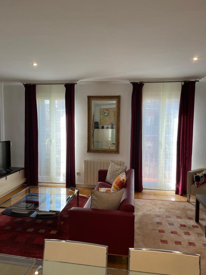 Channing Apartment Barcelona Bagian luar foto