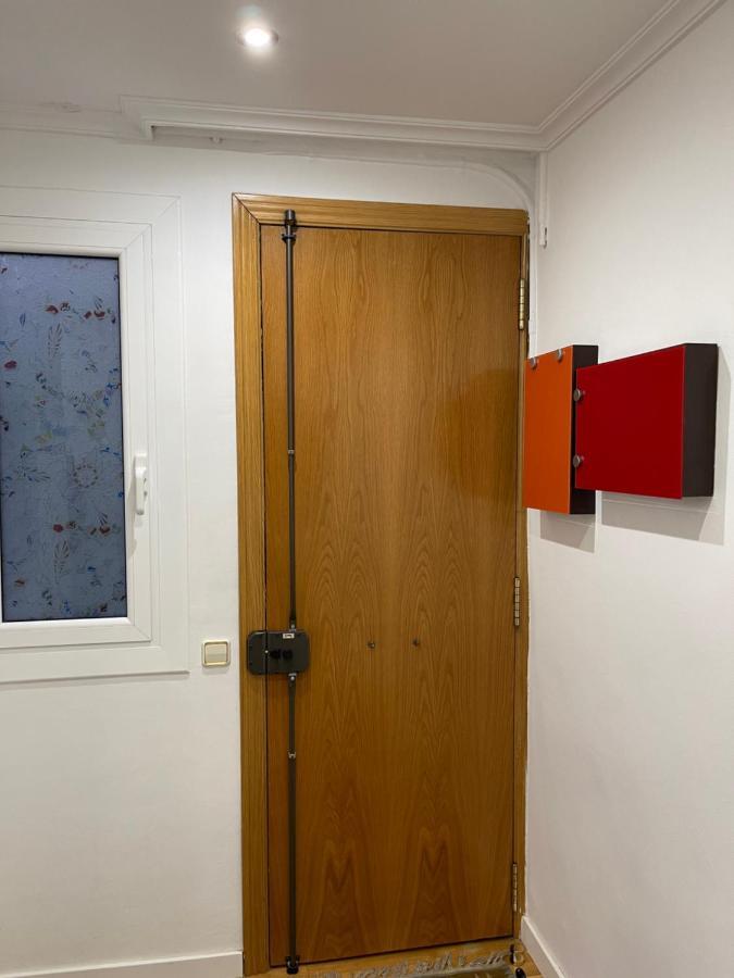 Channing Apartment Barcelona Bagian luar foto